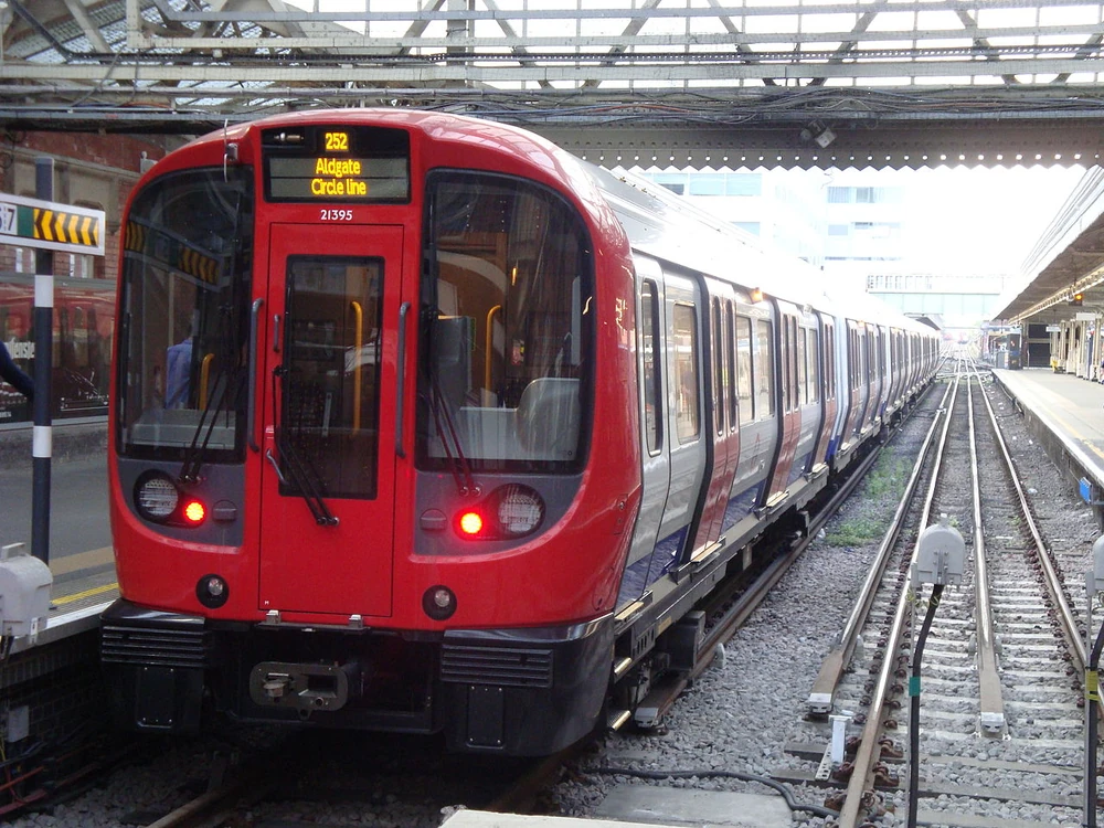 línea circular londres , circle line london timetable